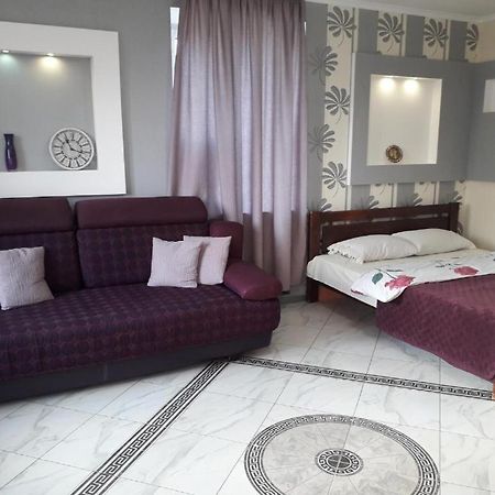 Apartment On 8 Marta Nikolayev Εξωτερικό φωτογραφία
